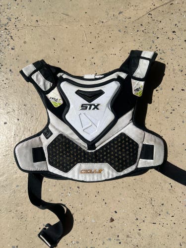 STX Cell V Shoulder Pads Size: Extra Large (Used)