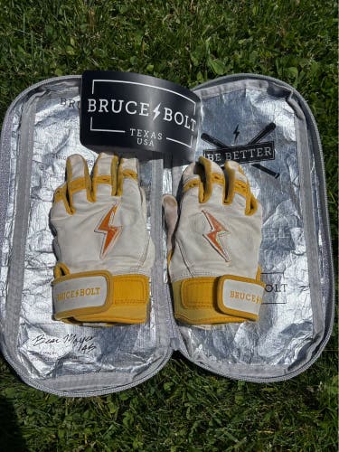 Chrome Series Youth Medium Bruce Bolts Premium Pro Batting Gloves (Used)