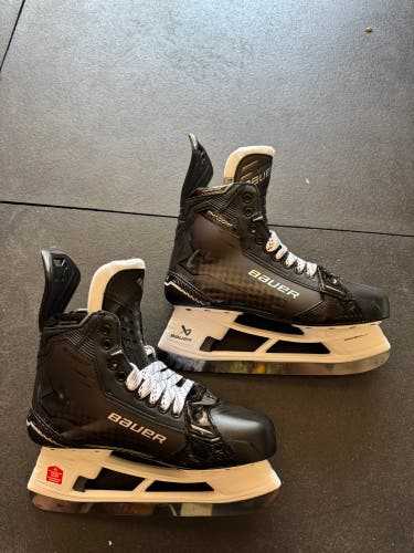 Black 2024 Bauer Supreme Shadow Hockey Skates Regular Width 11 (New)