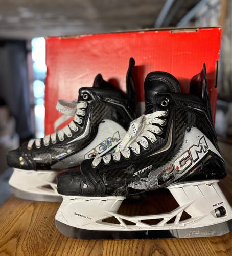 CCM JetSpeed FT8 Pro Hockey Skates / Senior 9 Regular Width (Good Condition)