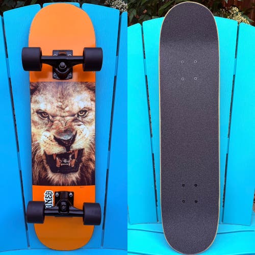 MINI LOGO SKATEBOARDS CHEVRON LION COMPLETE SKATEBOARD 7.75” BULLET 7.75 TRUCKS