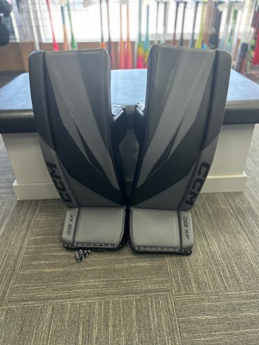 NEW 34" CCM Axis XF Goalie Pads