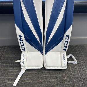 NEW 26" CCM Axis 1.5 Goalie Pads