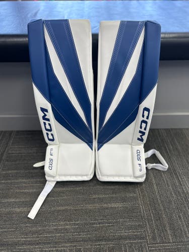NEW 26" CCM Axis 1.5 Goalie Pads