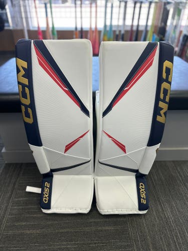 NEW 34" CCM axis 2 Goalie Pads