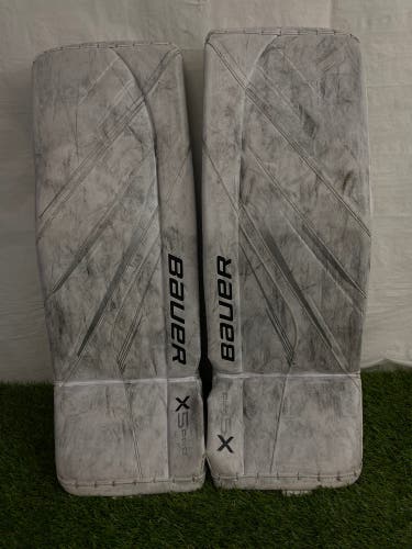 Bauer Vapor X5 Pro Goalie Leg Pads | Intermediate sized | 31+