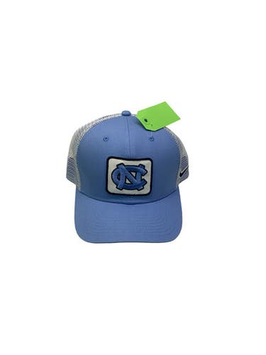 Used Nike Outerwear Mens Hat Carolina Blue 11347-s000269518