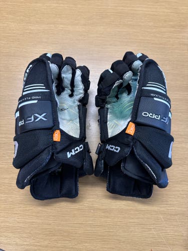 CCM Tacks XF Pro Gloves 14" (Used)