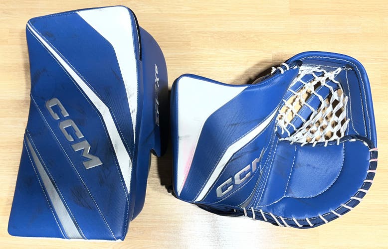 CCM Extreme Flex 6 Total Custom Pro Senior Goalie Glove & Blocker
