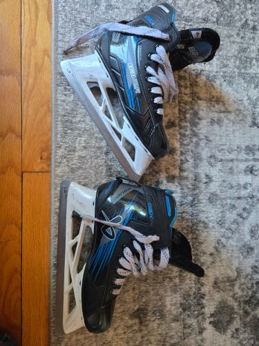 Bauer GSX Hockey Goalie Skates Regular Width Size 4 (Used)