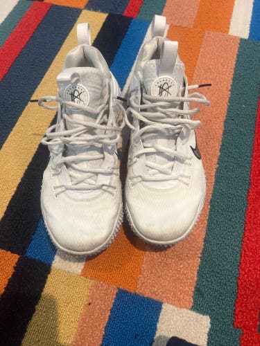 White Men's Size M 9.0 (W 10.0) Adult Nike Alpha Huarache Elite Turf Shoes (Used)