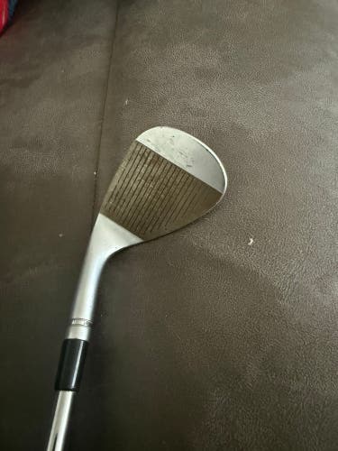 TaylorMade Milled Grind 3 Right Handed Wedge Flex 60 Degree Dynamic Gold S200 (Used)