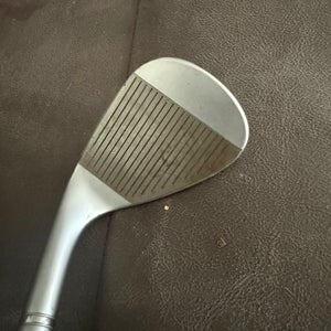 TaylorMade Milled Grind 3 Right Handed Wedge 60 Degree Dynamic Gold S200 (Used)