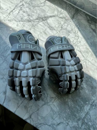 Maverik MX Lacrosse Gloves (Used)