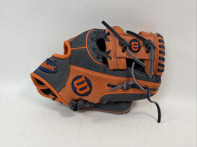 Wilson A450 Baseball Glove, RHT, 11"