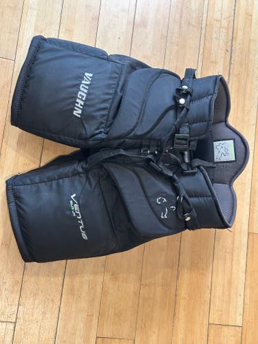 Junior Medium Vaughn Ventus SLR Jr Hockey Goalie Pants (Used)