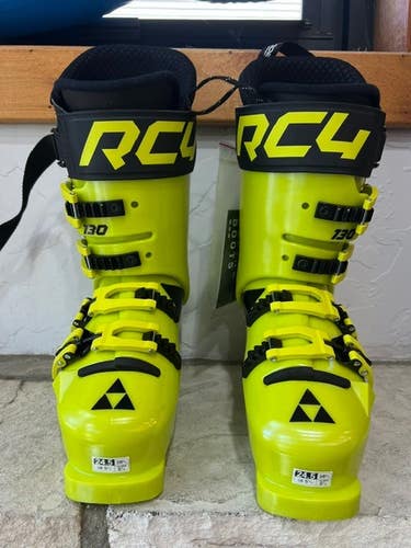 Fischer RC4 130 Podium RD Size 24.5