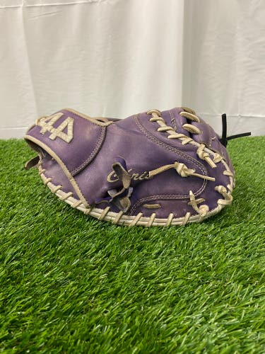 44 Pro Signature Series RH Throw Catchers Mitt | Sized 32.5"