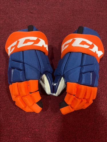 CCM HGTKXP 14" Pro Stock (Used) Gloves Item#PSTK4