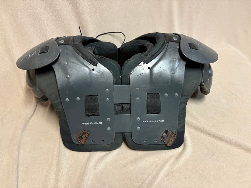Extra Large Adult Riddell Warrior IIx Shoulder Pads (Used