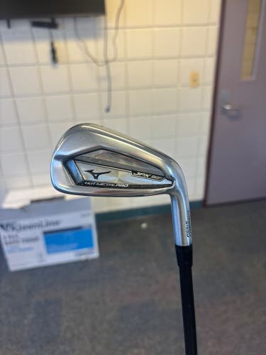 Men's 2021 Mizuno JPX 921 Hot Metal Right Handed Iron Set Regular Flex Graphite Shaft.