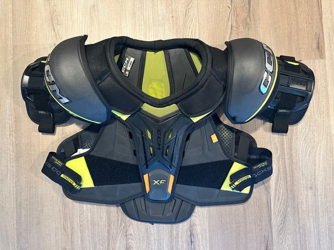 XL Senior CCM Tacks XF 80 Shoulder Pads Ice Hockey (Used)