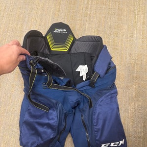 Medium CCM Tacks 7092 Girdle (Used)