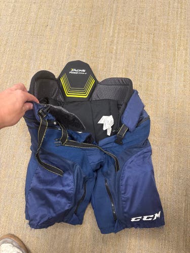 Medium CCM Tacks 7092 Girdle (Used)