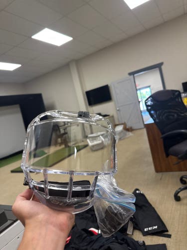 Bauer Concept 3 Full Shield (Used)