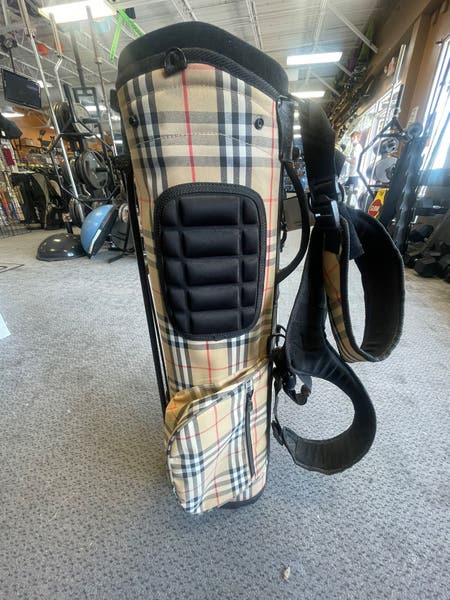 BURBERRY swag flexwitmeノバチェック　pedestal Burberry Nova Check Unisex Stand Bag | SidelineSwap | Buy and Sell