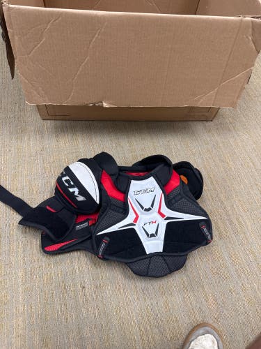 Women's Small Senior CCM FTW Shoulder Pads (Used)