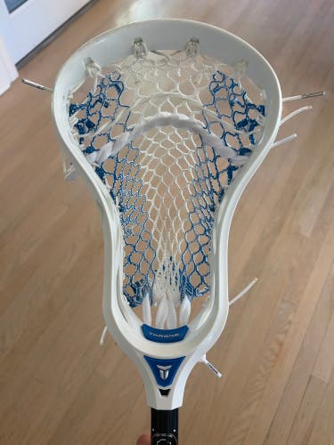 Strung Throne Omen with Throne Mesh