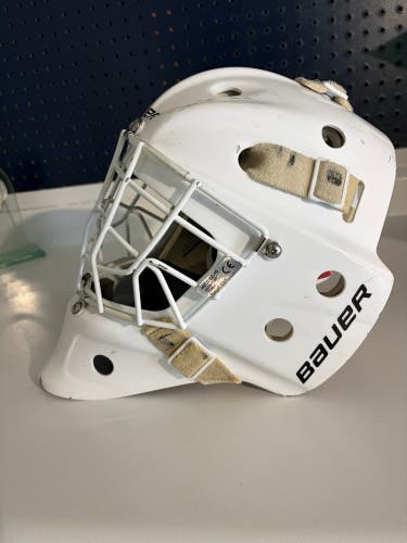 Large Bauer Helmet (Used)