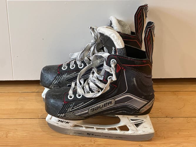 Bauer Vapor X500 Hockey Skates EE Width Youth 12.5 (Used)