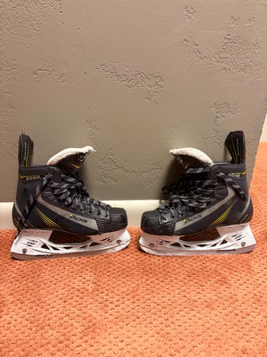 CCM Tacks 5052 Hockey Skates Size 5.5 EE