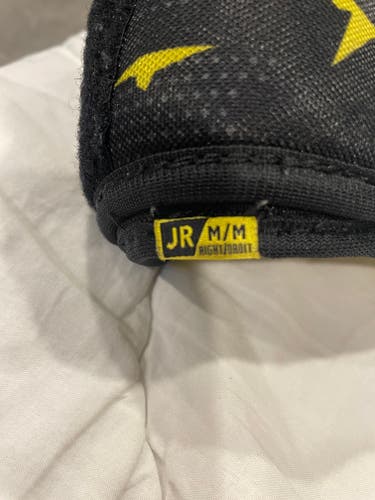 Junior Medium Bauer Supreme 3S Elbow Pads (Used)