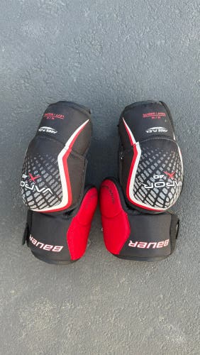 Senior Medium Bauer Vapor X40 Elbow Pads (New)