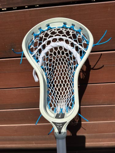 COmplete Stick ECD DNA 2.0 on a Dragonfly Strung with Hero 4.0 Mid Pocket
