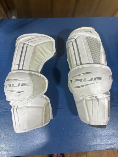 True Zerolyte Arm Guards lightly used (Size Medium)