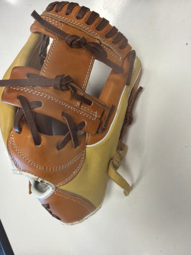 Easton X series RH Infield Baseball Glove 11.5" (Used)