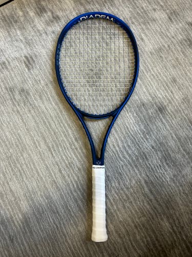 Adult Diadem Tennis Racquet (Used)