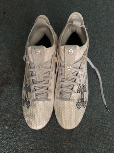 Unisex Size M 8.0 (W 9.0) Under Armour Blur Smoke 2.0 Low Top (Used)