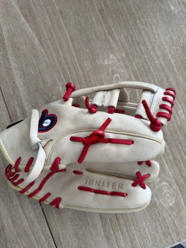 Bradley Igniter Plus RH Baseball Glove 11.25" (Used)