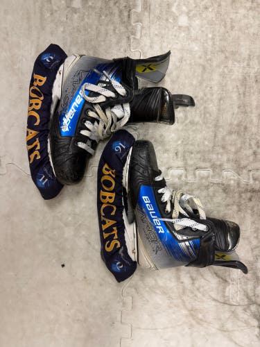 2023 Bauer Vapor Hyperlite 2 Hockey Skates Regular Width Size 3.5 (Used)