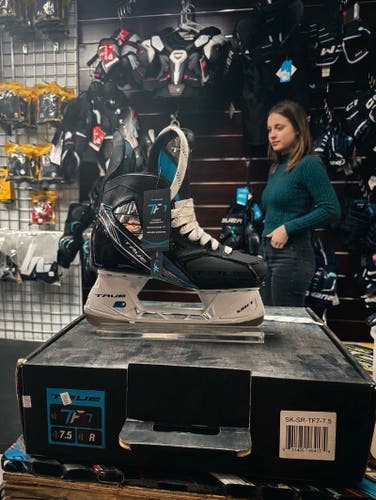 True TF7 Hockey Skates Regular Width 7.5 (New)