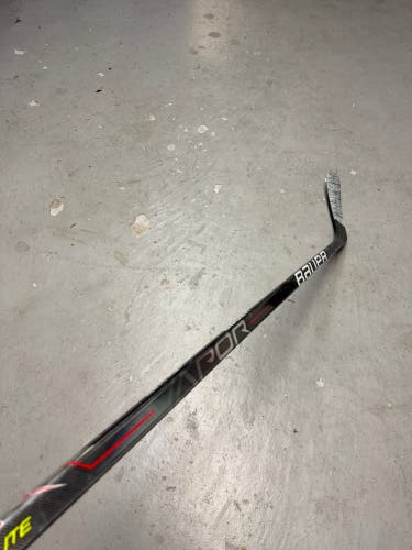 Senior Bauer Vapor Hyperlite Left Hand Hockey Stick P92 77 Flex (Used)
