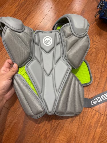 Large Adult Maverik MX Shoulder Pads (Used)