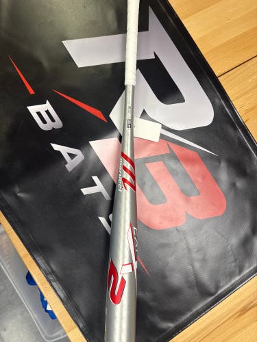 2025 Marucci CATX2 Alloy BBCOR Certified Bat (-3) 30 oz 33" (Used)