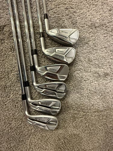2019 Cleveland Launcher UHX Right Handed Iron Set Regular Flex (Used)