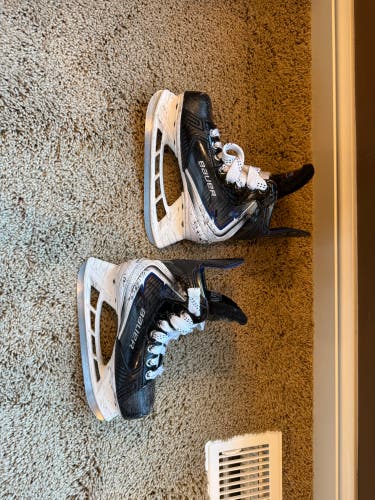2025 Bauer Vapor Flylite Hockey Skates Regular Width 13 (Used)